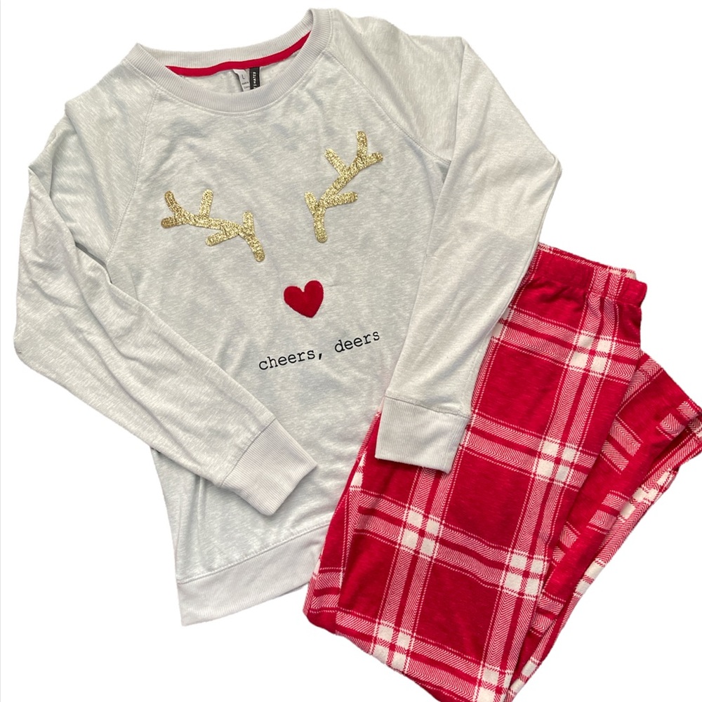 “Cheers, Deers” Reindeer Holiday Pajama Set